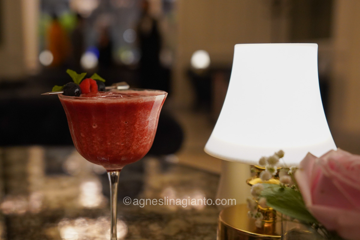 Cocktail at ALICE, Langham Jakarta