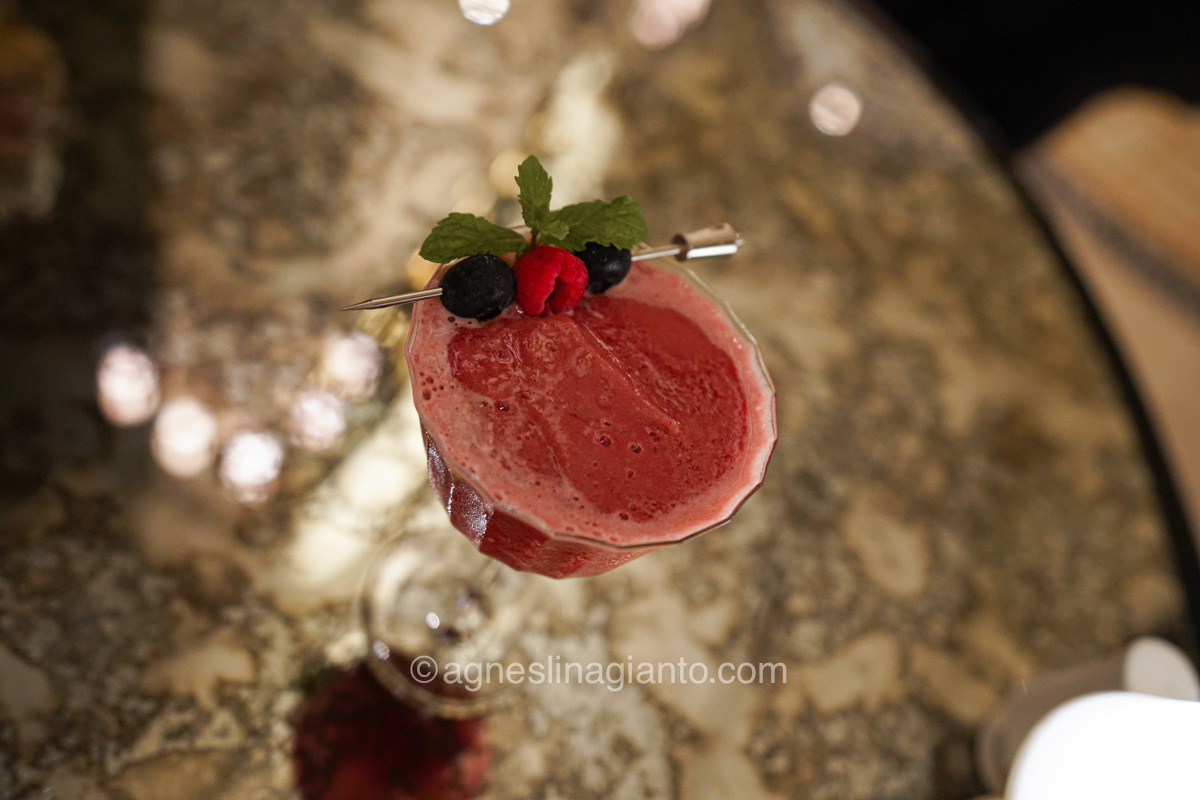 Cocktail at ALICE, Langham Jakarta