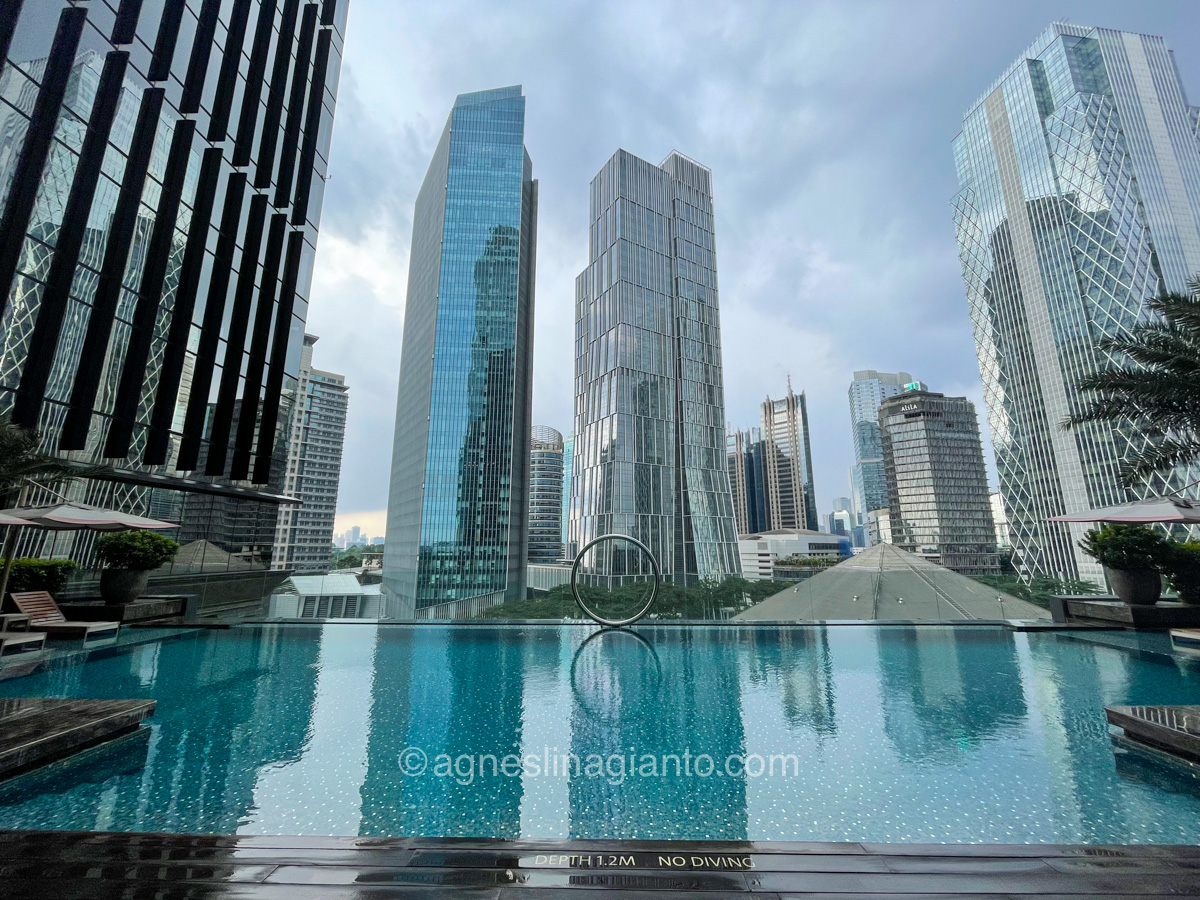Best view swimming pool in Jakarta