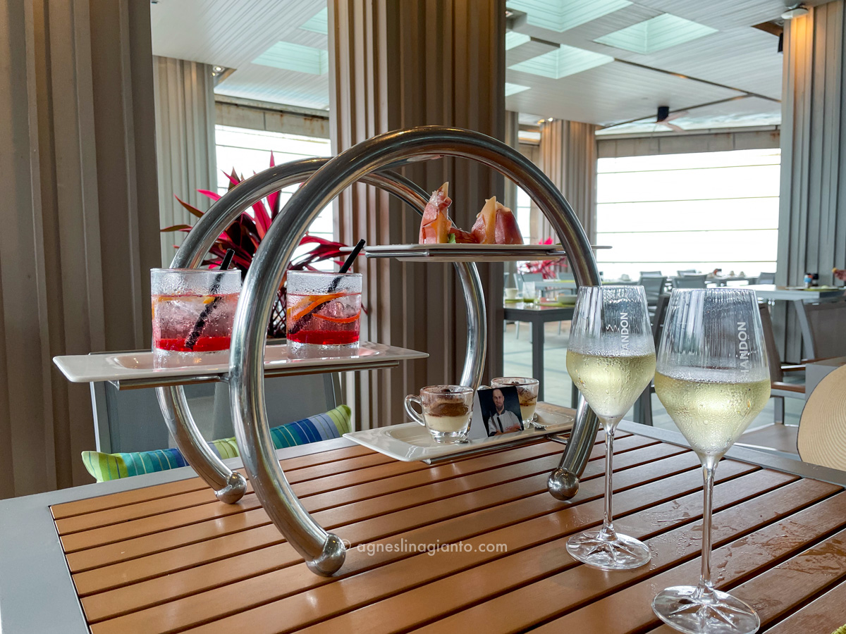Complimentary hors d'oeuvre and Moรซt & Chandon for Accor Plus Platinum members