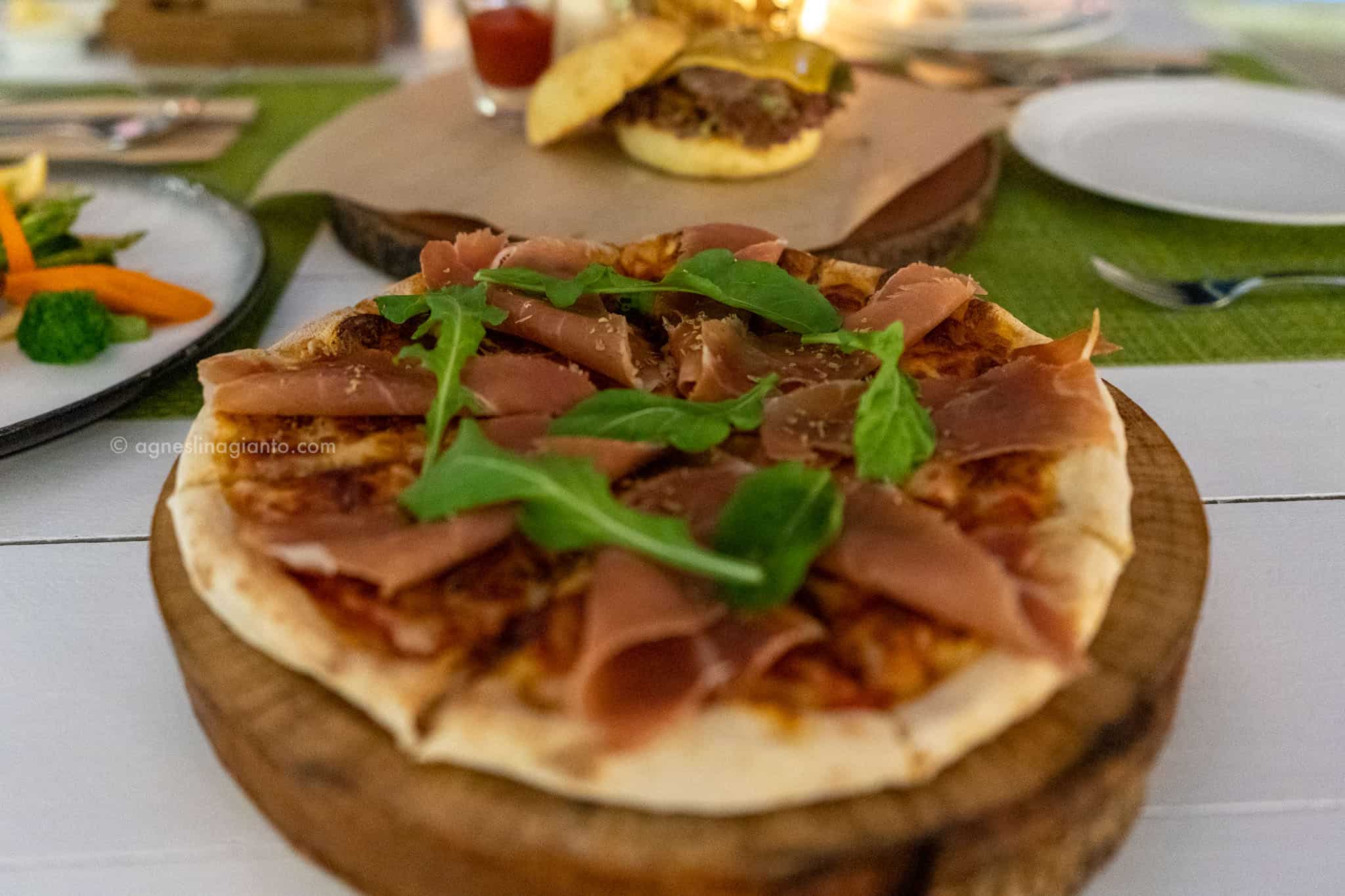 Rocket, Parma Ham Pizza at Firefly restaurant