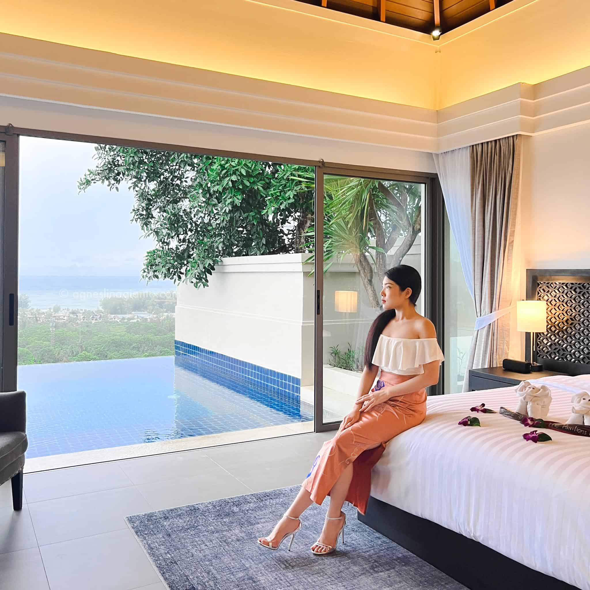 Bedrom at ocean view pool villa