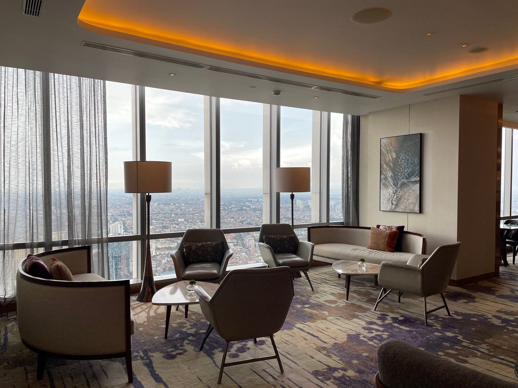 Afternoon tea service in the Westin Club lounge on level 65 at The Westin Jakarta