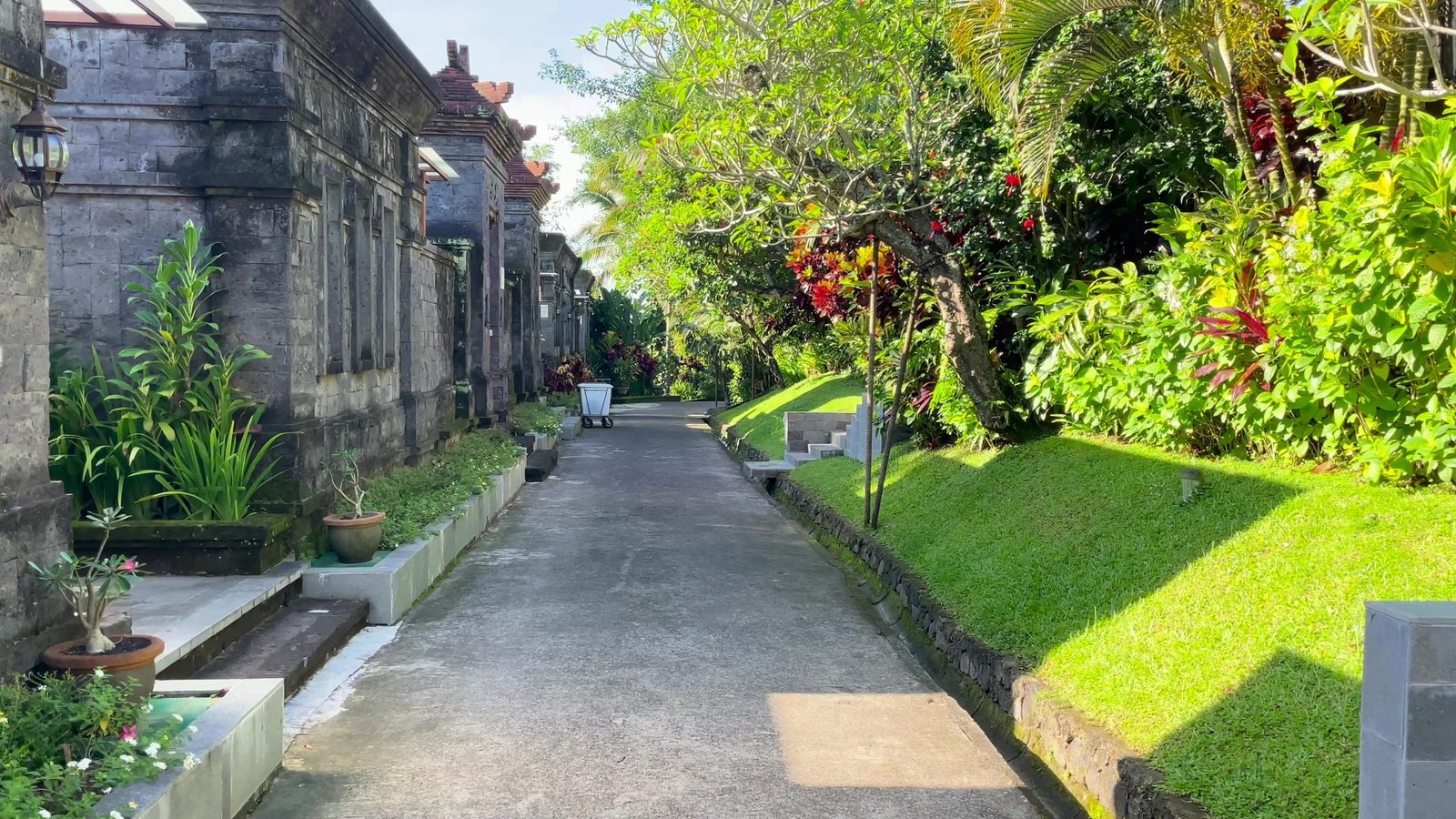 A quiet lane between the walled pool villas at Visesa Ubud